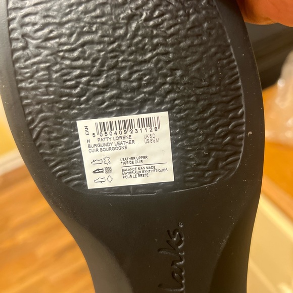 Brand new Clarks Women's Clogs 👠. - Picture 7 of 10